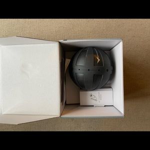 Hypersphere vibrating fitness ball
